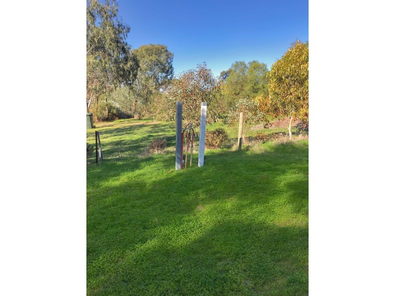 17 Bartholomew Road, Kanmantoo SA 5252