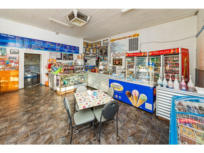 17 Railway Terrace, Morgan SA 5320