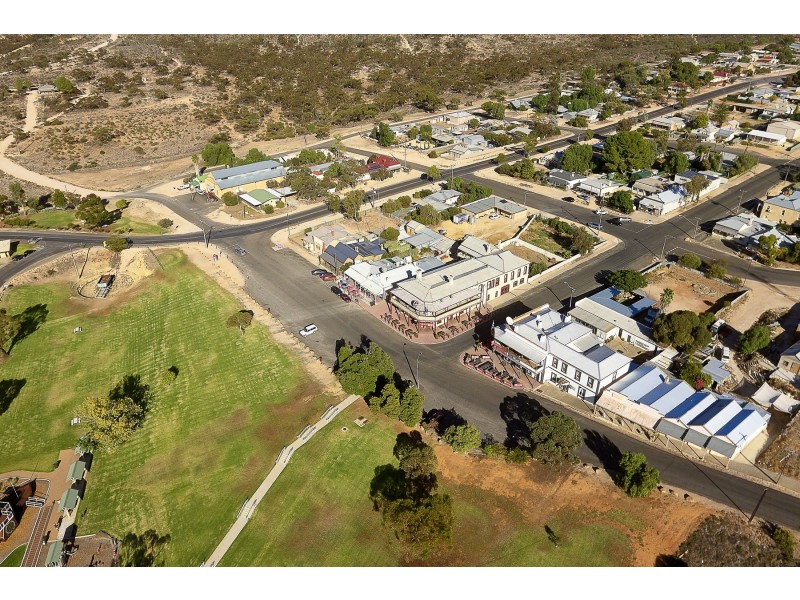 17 Railway Terrace, Morgan SA 5320