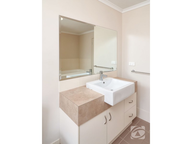 36 Douglas Drive, Mount Barker SA 5251