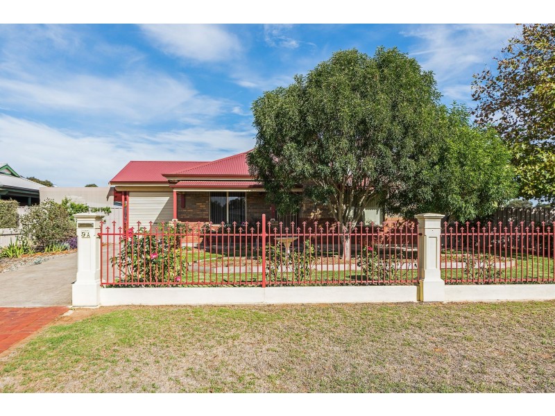 9a Berry Smith Drive, Strathalbyn SA 5255