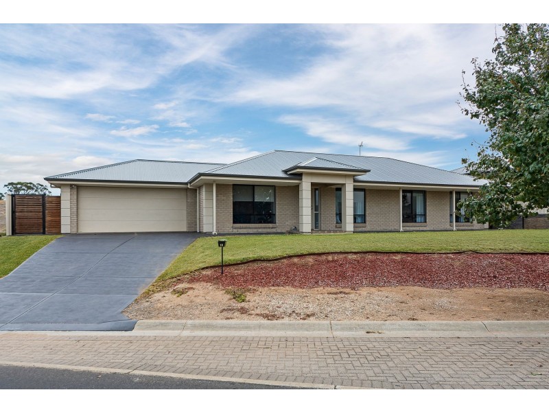 18 St Andrews Drive, Strathalbyn SA 5255