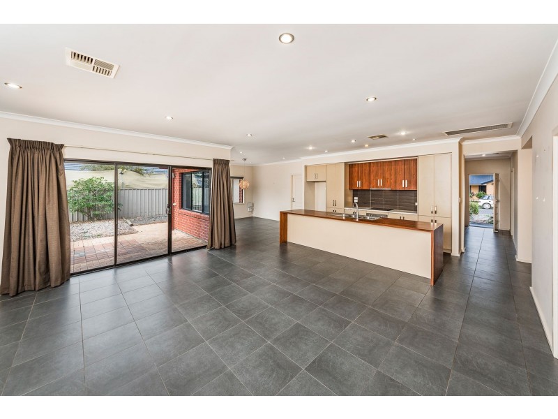 9 Elsie Drive, Strathalbyn SA 5255