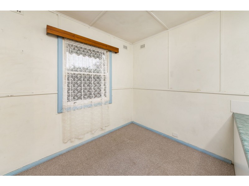 12 Parker Avenue, Strathalbyn SA 5255