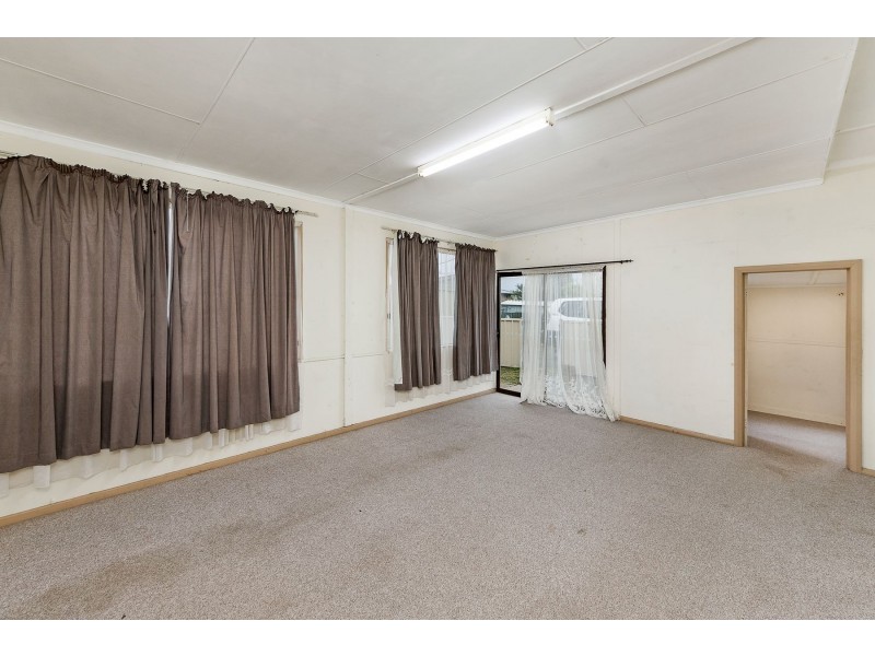 12 Parker Avenue, Strathalbyn SA 5255