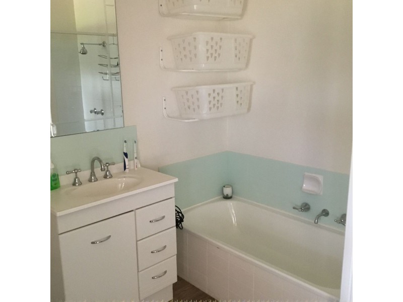 28 Marchant Road, Strathalbyn SA 5255