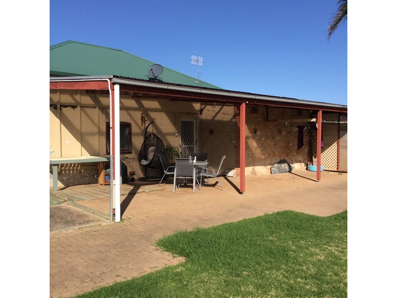 28 Marchant Road, Strathalbyn SA 5255