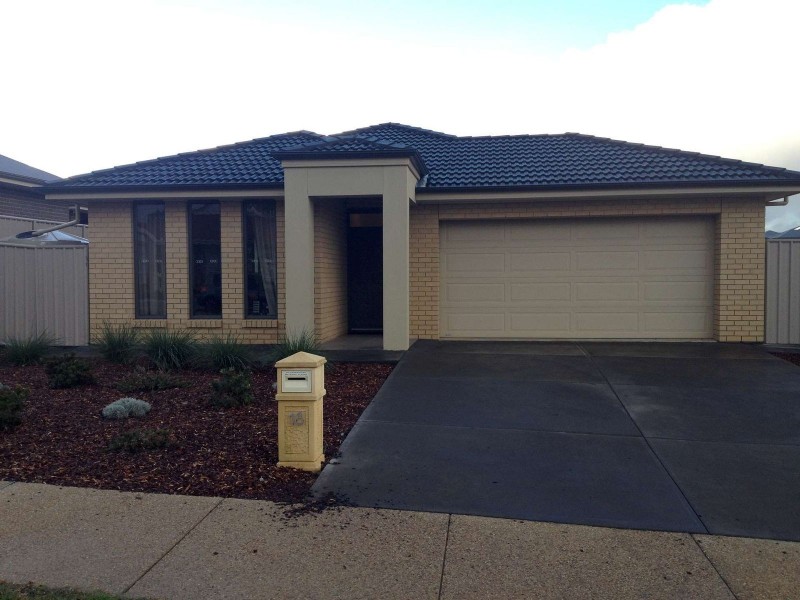 18 Highland Street, Mount Barker SA 5251