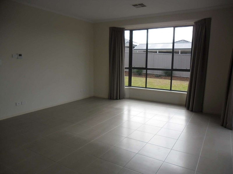 18 Highland Street, Mount Barker SA 5251