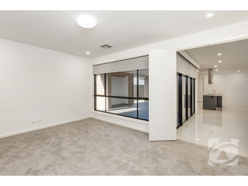 8 Red Gum Crescent, Mount Barker SA 5251