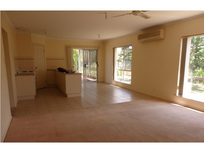 4/8 Sandergrove Road, Strathalbyn SA 5255