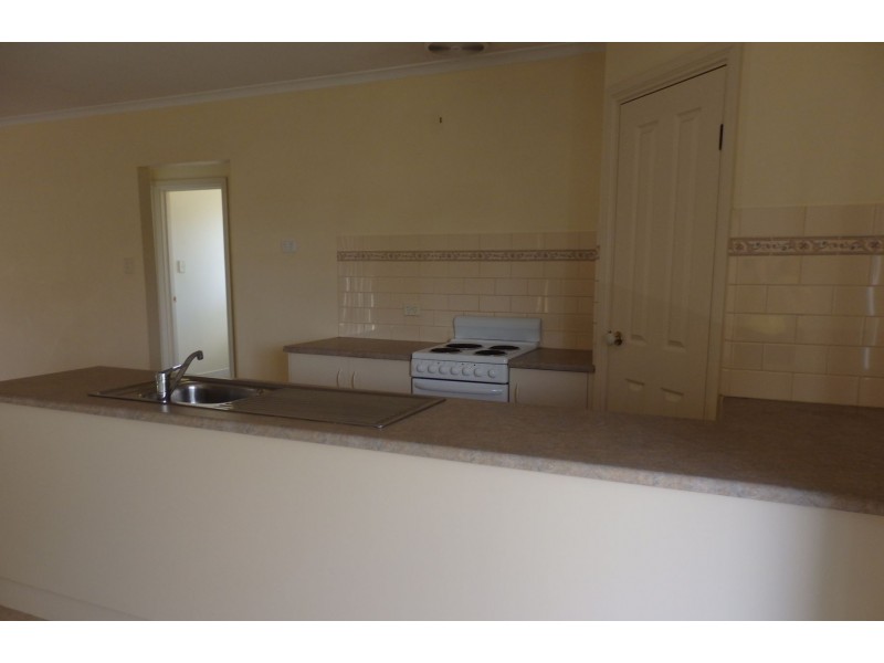 4/8 Sandergrove Road, Strathalbyn SA 5255