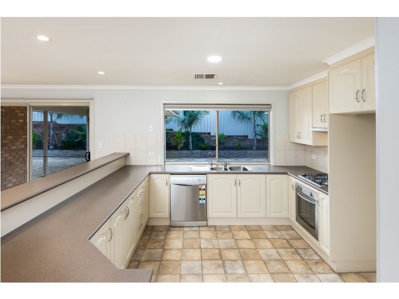 12 St Andrews Drive, Strathalbyn SA 5255