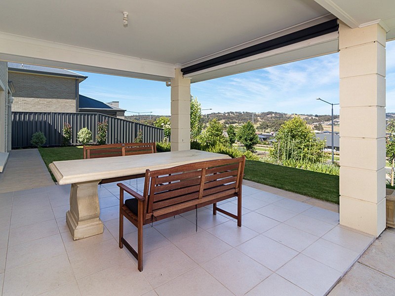 2 Pinnacle Court, Mount Barker SA 5251