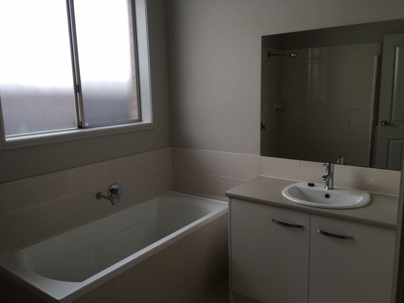 23 Aston Parade, Mount Barker SA 5251