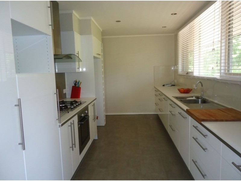 14 Albert Avenue, Crafers West SA 5152