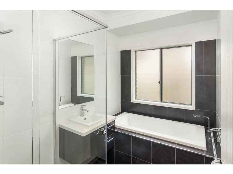 25 Karra Circle, Mount Barker SA 5251