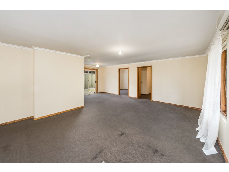 1/8 Douglas Drive, Mount Barker SA 5251