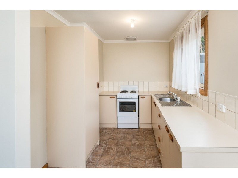 1/8 Douglas Drive, Mount Barker SA 5251