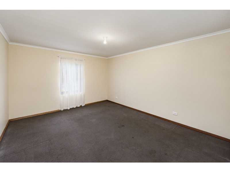 1/8 Douglas Drive, Mount Barker SA 5251