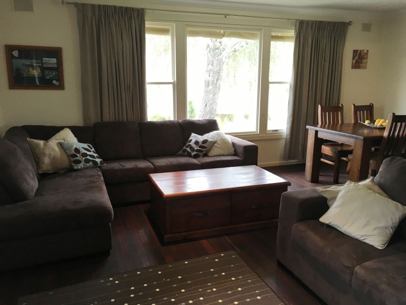 8 Columbia Street, Mount Barker SA 5251