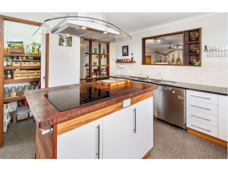 4 Alberg Avenue, Mount Barker SA 5251