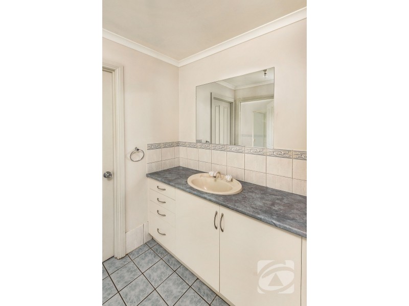 15 Ware Close, Mount Barker SA 5251