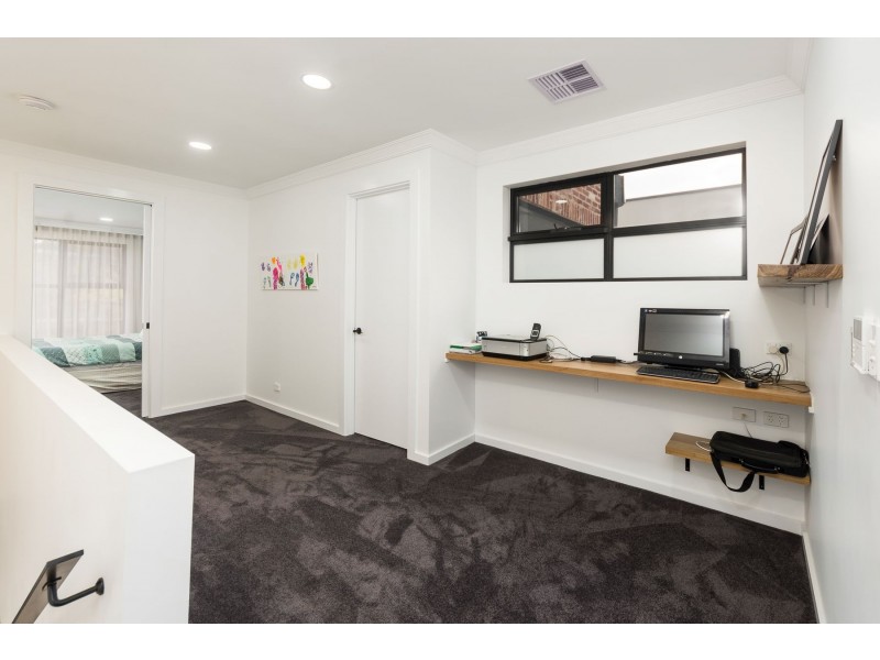 8 Park Terrace, Mount Barker SA 5251