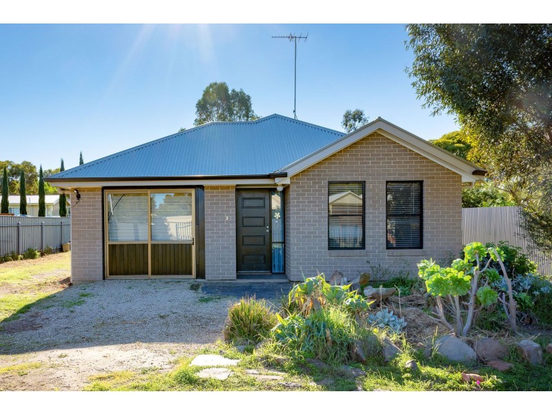 3 Hannam Street, Callington SA 5254