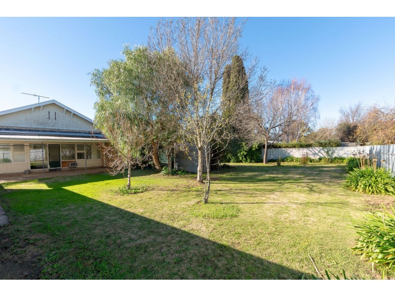 19 West Terrace, Strathalbyn SA 5255