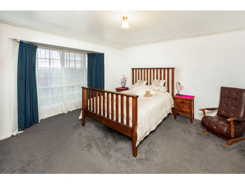 35 Ray Orr Drive, Mount Barker SA 5251