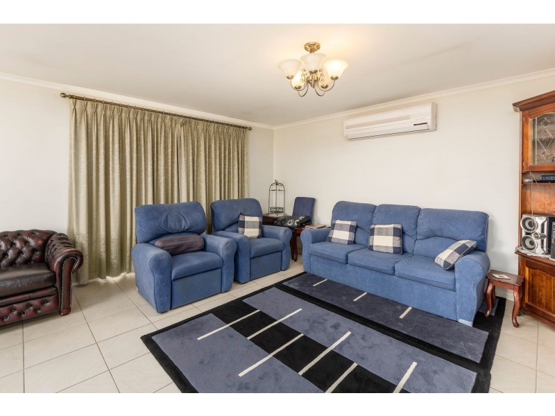 19 Strathford Way, Strathalbyn SA 5255