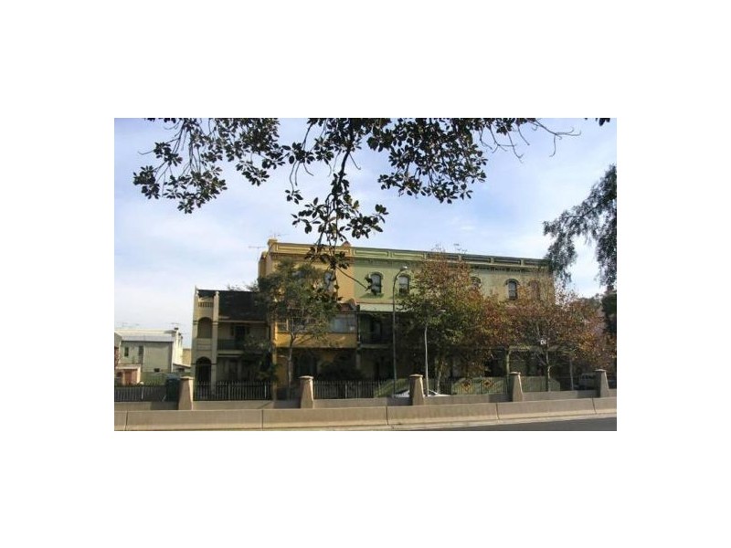 667 South Dowling Street, Surry Hills NSW 2010