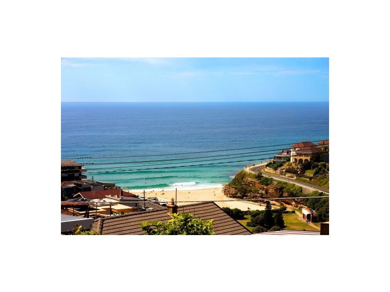 2/15 Wonderland Ave, Tamarama NSW 2026