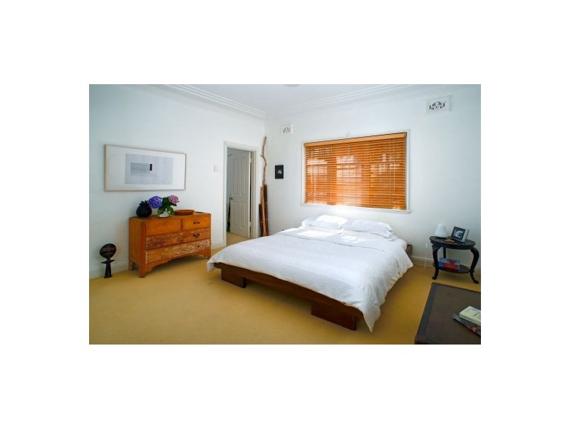 2/15 Wonderland Ave, Tamarama NSW 2026