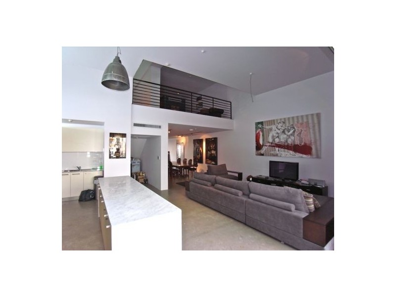 Top Floor, 17 Alberta Street, Darlinghurst NSW 2010