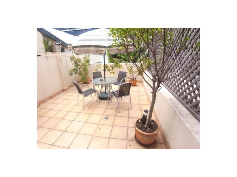 2/168 Bourke Street, Darlinghurst NSW 2010