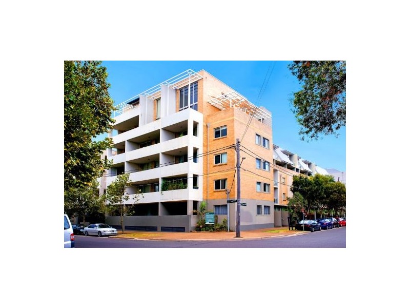 59/4 Gillespie Avenue, enter via cnr Ralph & Gillepspie, Alexandria NSW 2015