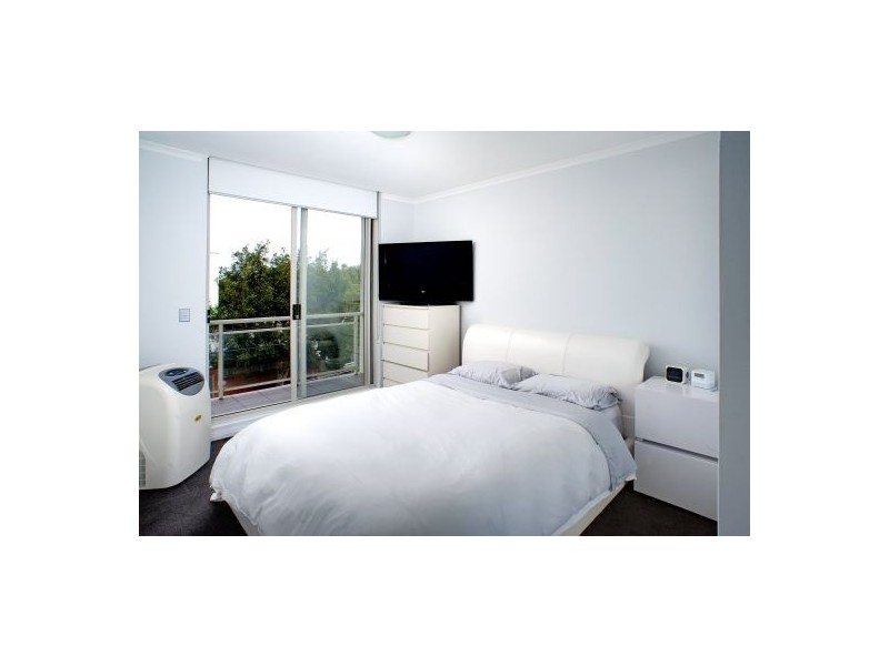 59/4 Gillespie Avenue, enter via cnr Ralph & Gillepspie, Alexandria NSW 2015