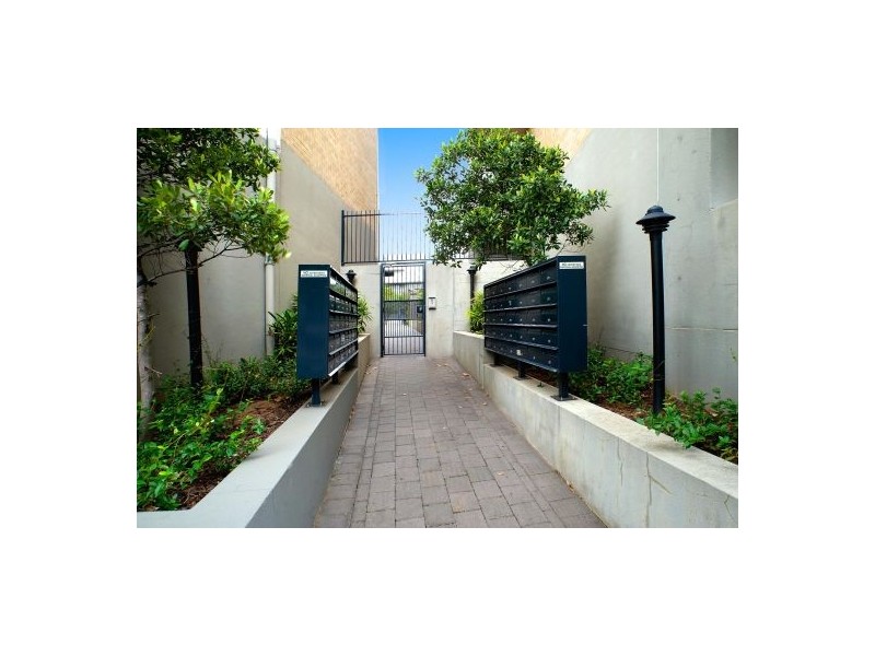 59/4 Gillespie Avenue, enter via cnr Ralph & Gillepspie, Alexandria NSW 2015