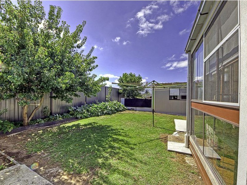 14 Centenary Crescent, Werribee VIC 3030