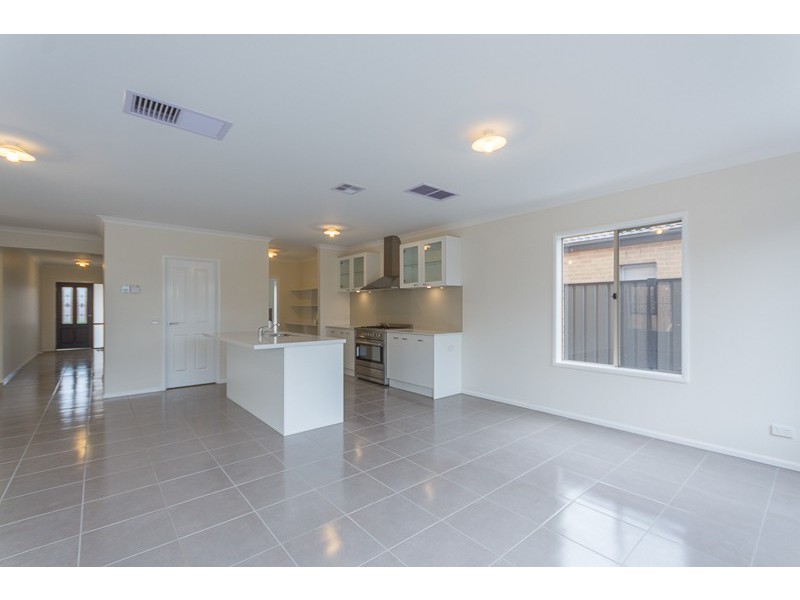 10 Andara Street, Truganina VIC 3029