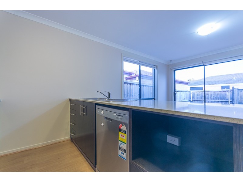 4 Destiny Lane, Tarneit VIC 3029