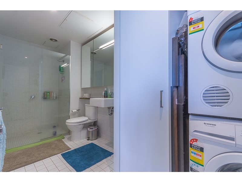 1204/18 Waterview Walk, Docklands VIC 3008