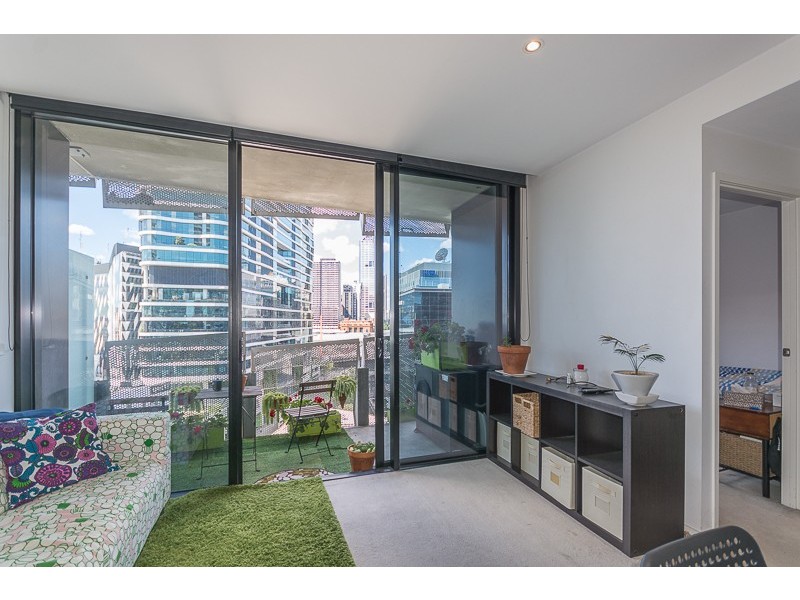 1204/18 Waterview Walk, Docklands VIC 3008