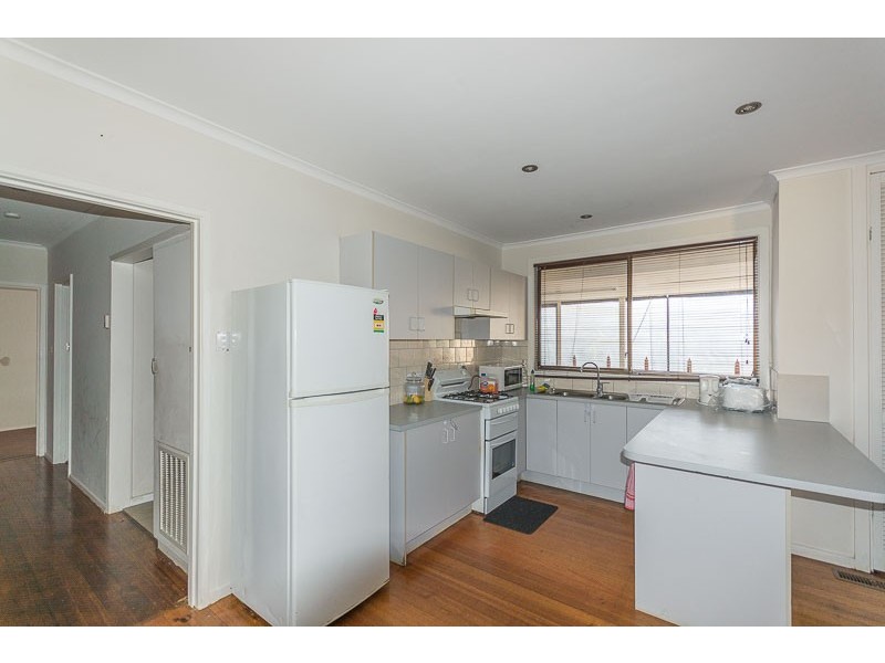 14 Centenary Crescent, Werribee VIC 3030