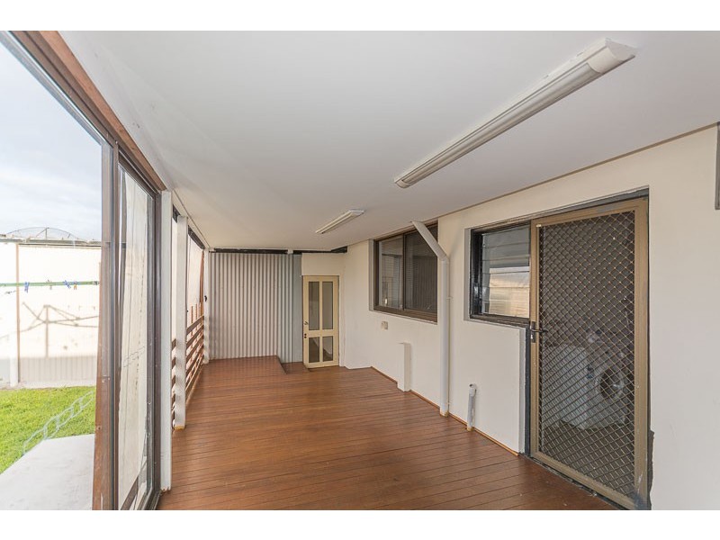 14 Centenary Crescent, Werribee VIC 3030