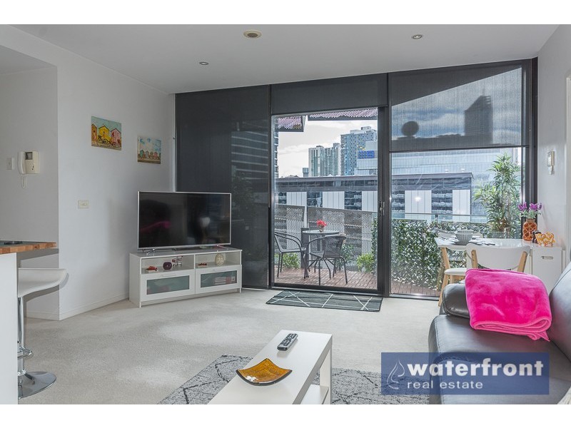 1303/8 Waterview Walk, Docklands VIC 3008