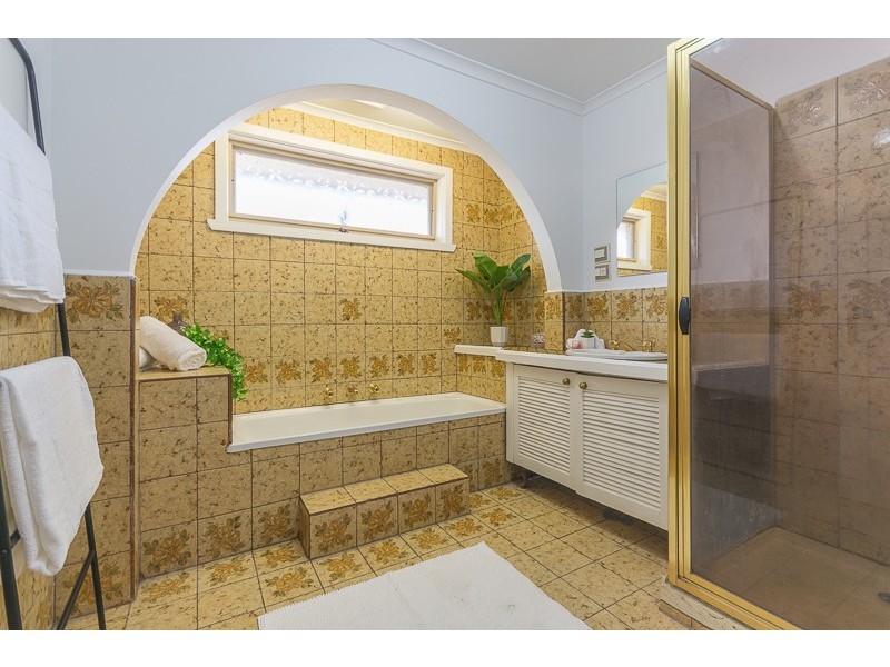 20 Phyllis Parade, Deer Park VIC 3023