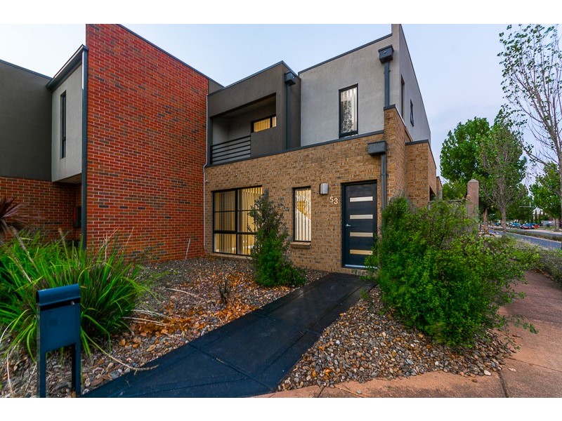 53 Swamphen Drive, Williams Landing VIC 3027
